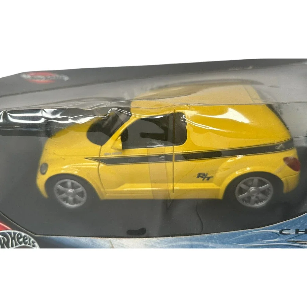 Vtg 100% Hot Wheels 1/18 Diecast Metal Yellow Car Panel Cruiser Car 2001‎ NEW